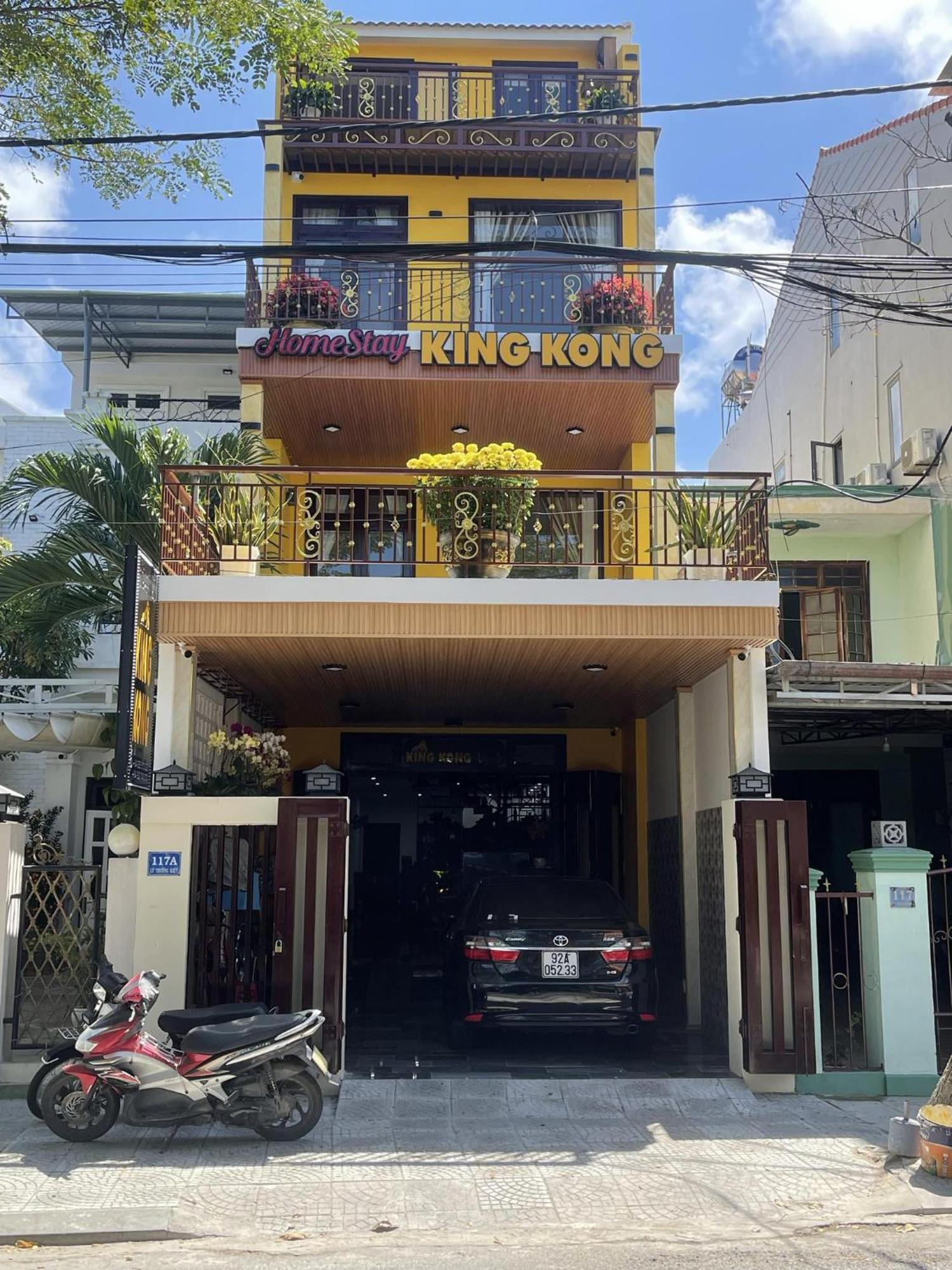 King Kong Homestay Хойан Экстерьер фото