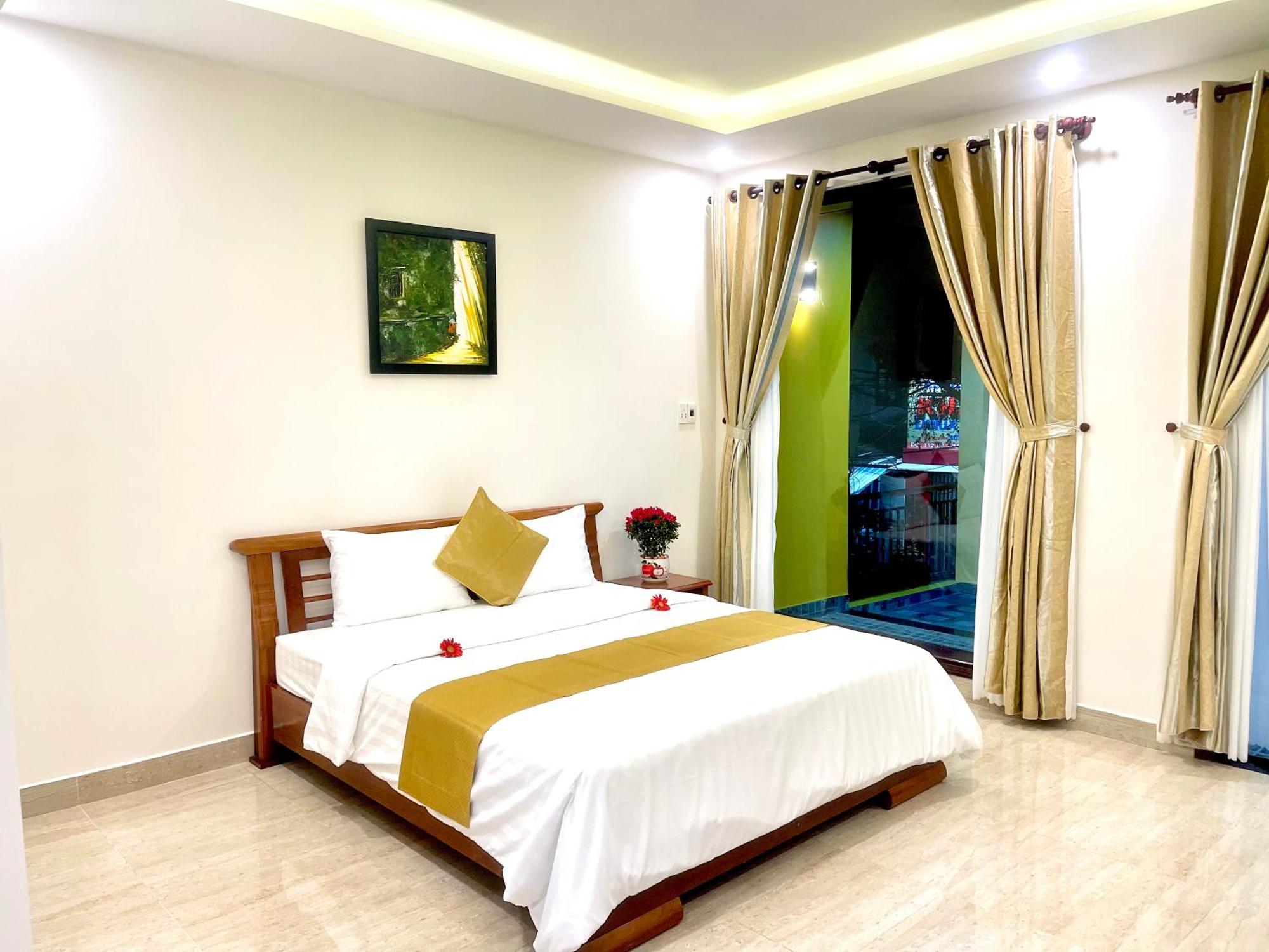 King Kong Homestay Хойан Экстерьер фото