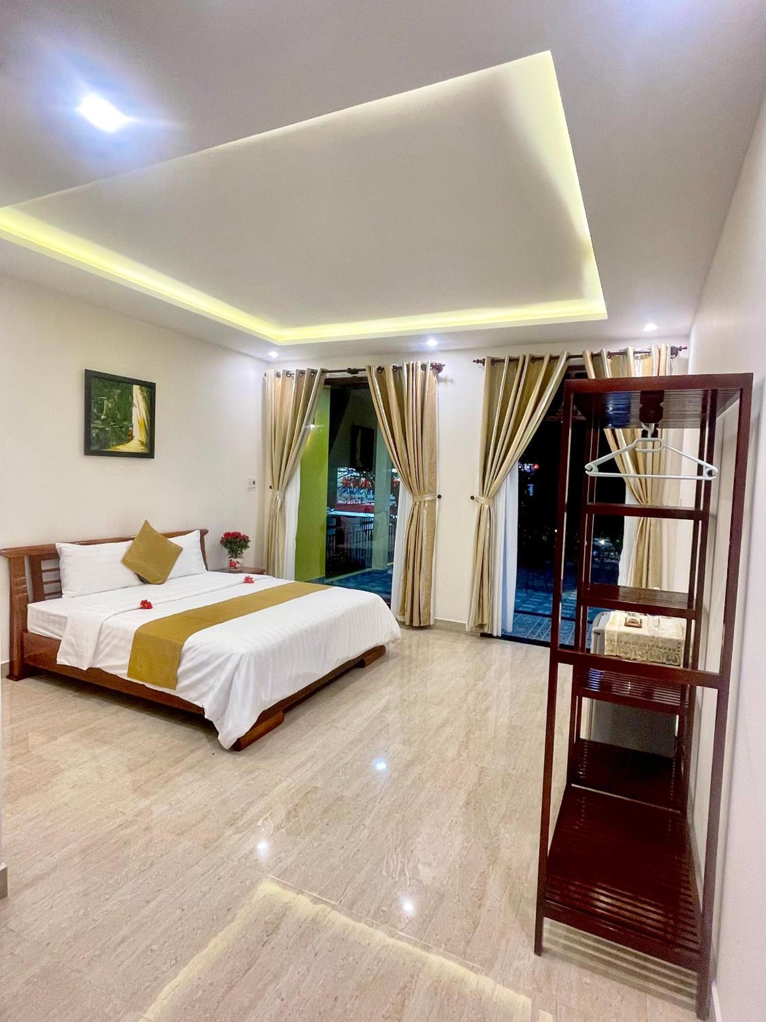 King Kong Homestay Хойан Экстерьер фото