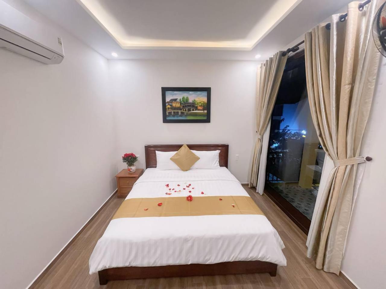 King Kong Homestay Хойан Экстерьер фото