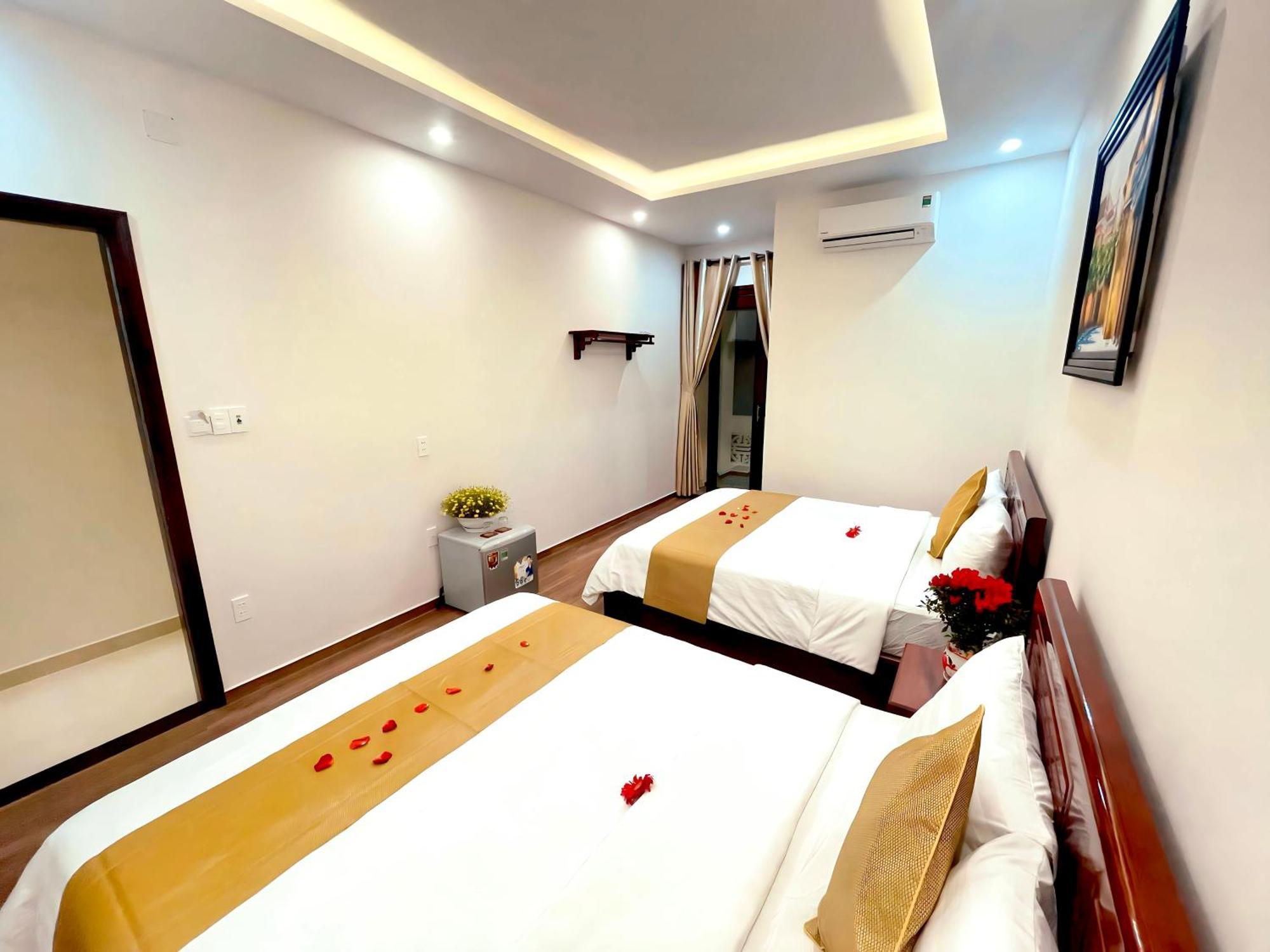 King Kong Homestay Хойан Экстерьер фото