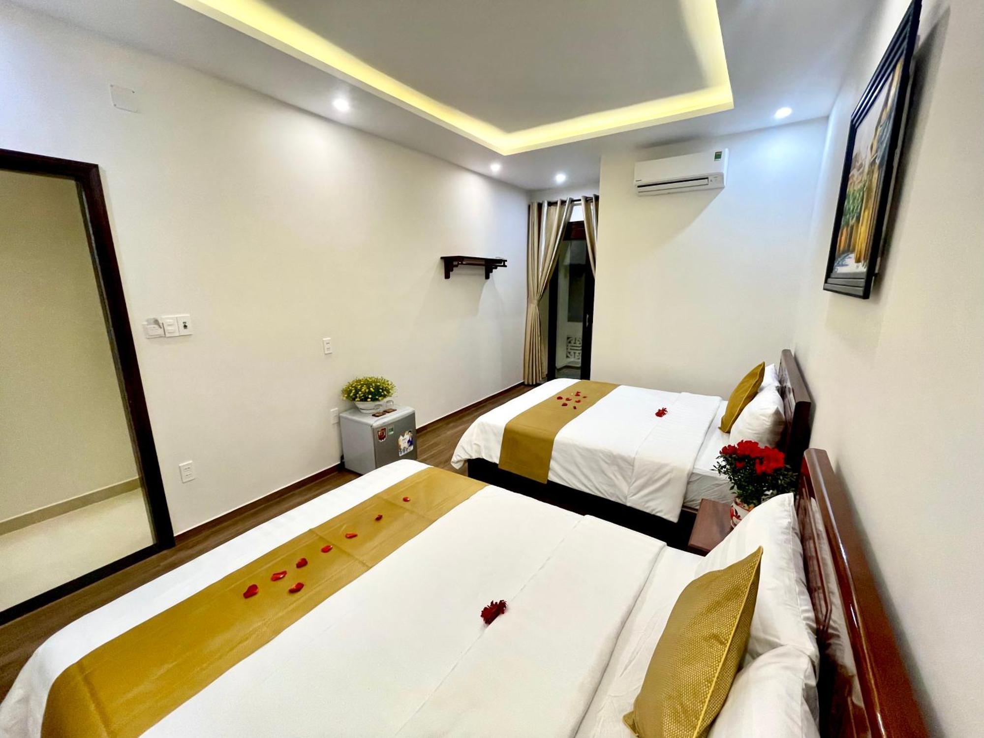 King Kong Homestay Хойан Экстерьер фото